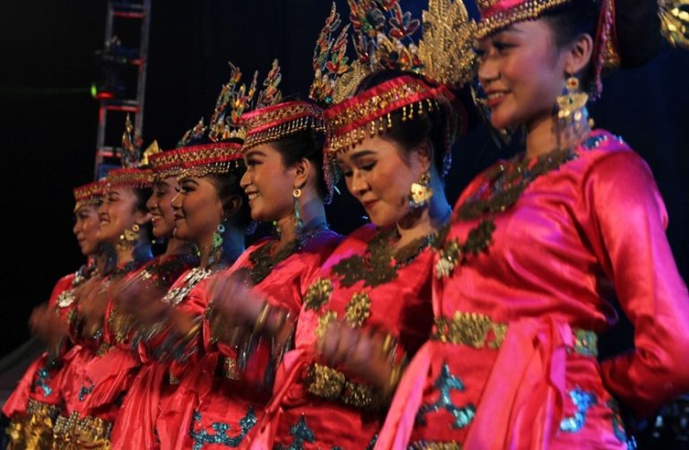 Rajo Ameh ; Budaya Lokal yang Tersisihkan